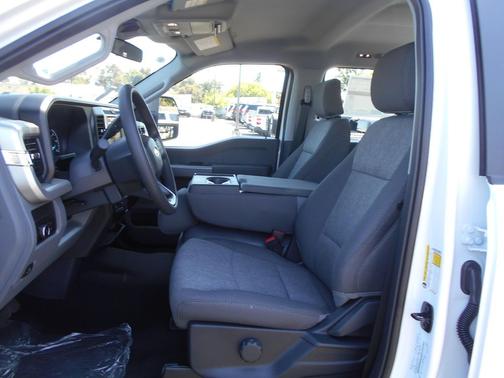 Oxford White 2026 Ford F-350 XL