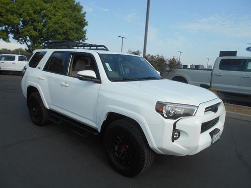 2022 Toyota 4Runner SR5 Premium