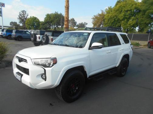 2022 Toyota 4Runner SR5 Premium