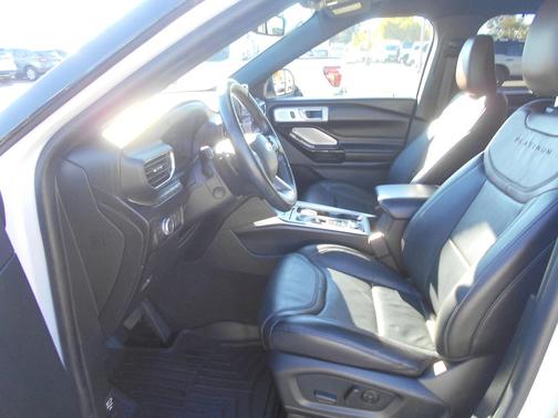 2021 Ford Explorer Platinum