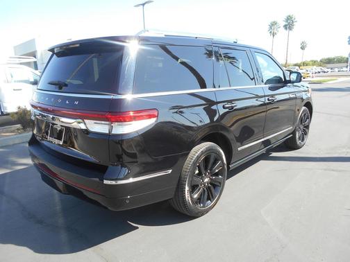 2024 Lincoln Navigator Reserve