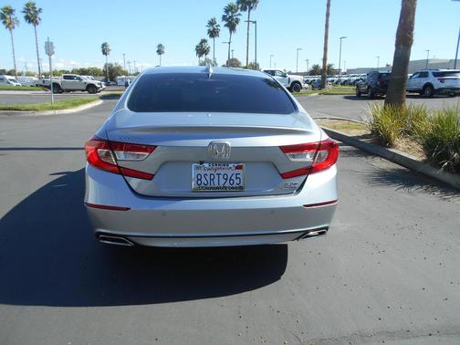 2020 Honda Accord Touring 2.0T