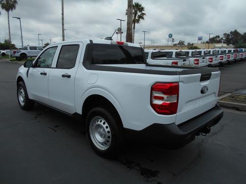 Oxford White 2026 Ford Maverick XL