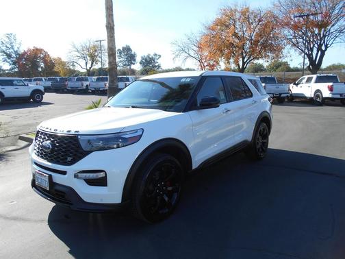 2022 Ford Explorer ST