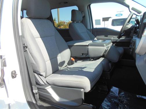 Oxford White 2026 Ford F-250 XL