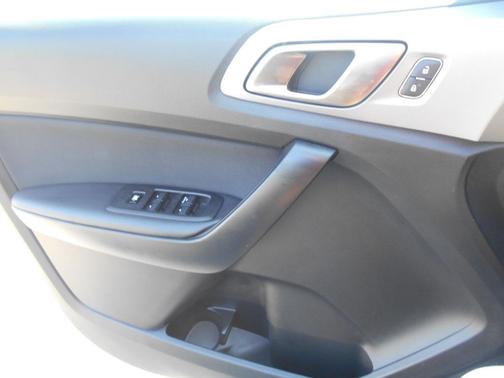 Iconic Silver Metallic 2023 Ford Ranger XLT