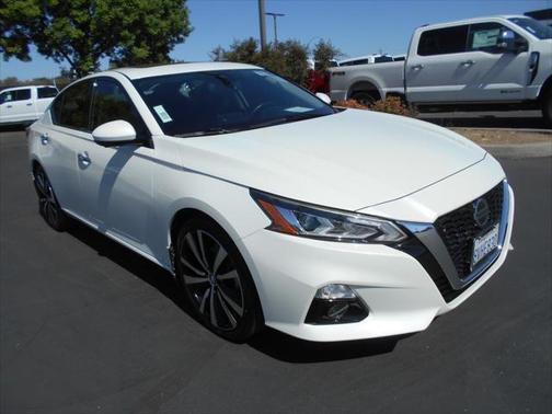 2020 Nissan Altima Leather