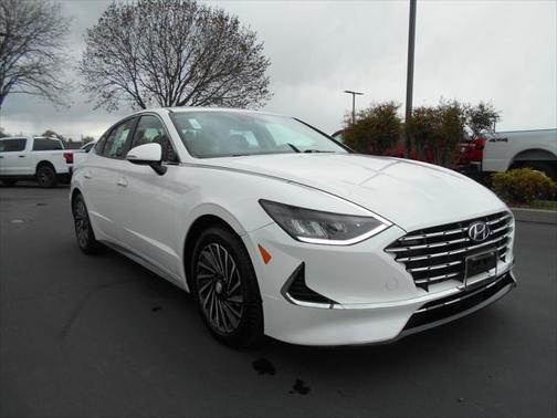 2022 Hyundai SONATA Hybrid SE