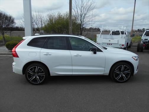 2020 Volvo XC60 T6 R-Design