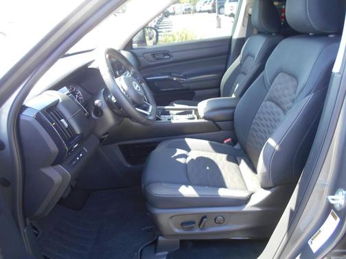 Gun Metallic 2025 Nissan Pathfinder Cloth