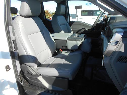Oxford White 2026 Ford F-350 XL