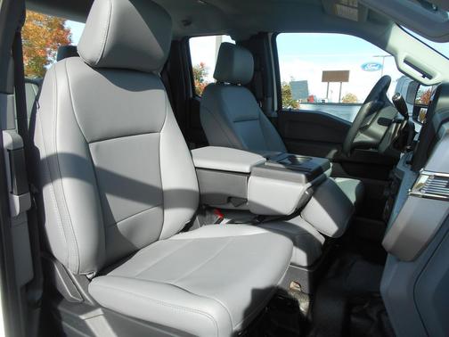 Oxford White 2026 Ford F-250 XL
