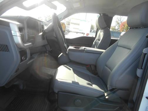 Oxford White 2026 Ford F-250 XL