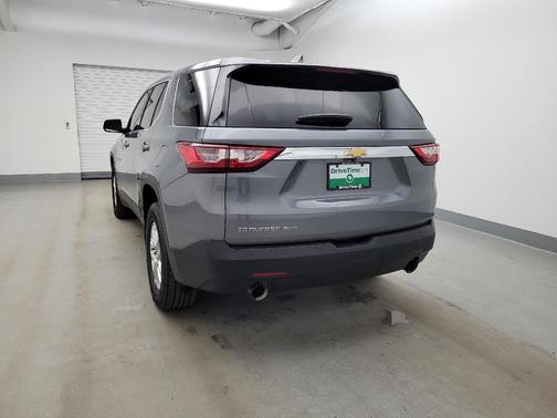 Satin Steel Metallic 2020 Chevrolet Traverse LS