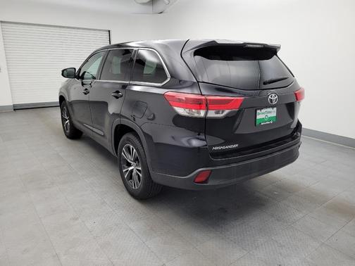 2019 Toyota Highlander LE I4