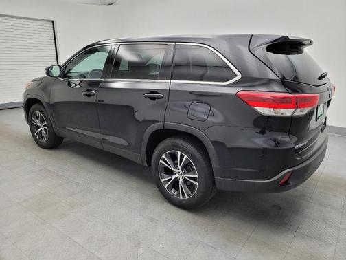 2019 Toyota Highlander LE I4