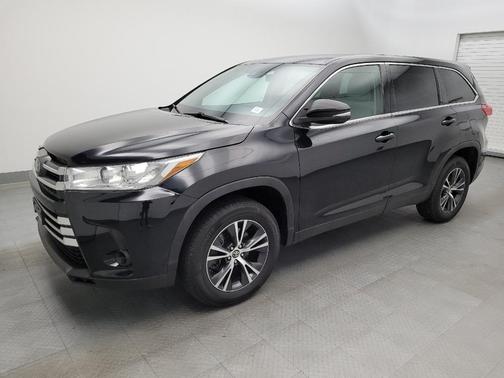 2019 Toyota Highlander LE I4
