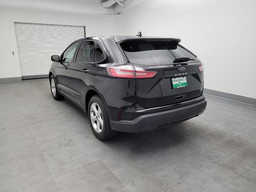 2021 Ford Edge SE