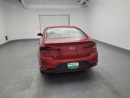 2019 Hyundai ELANTRA SE
