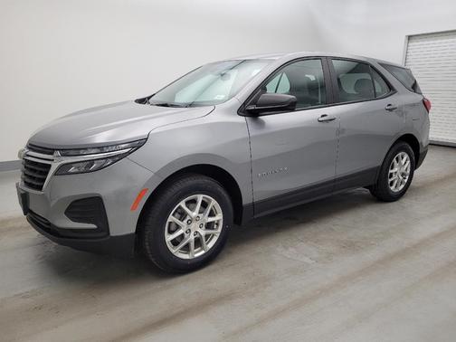 Sterling Gray Metallic 2023 Chevrolet Equinox LS