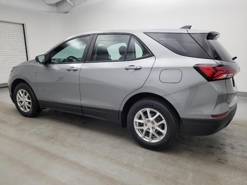 Sterling Gray Metallic 2023 Chevrolet Equinox LS