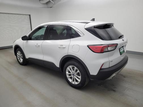 Oxford White 2020 Ford Escape SE