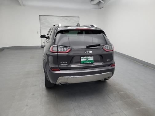 2019 Jeep Cherokee Overland