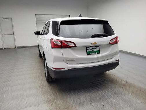 Summit White 2019 Chevrolet Equinox LS