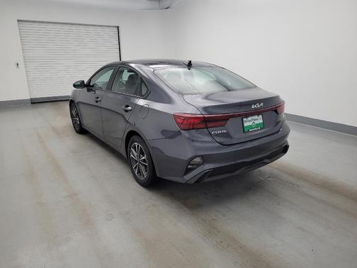 Gray 2024 Kia Forte LXS