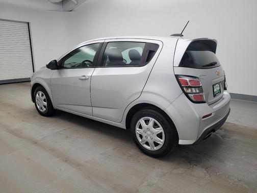 Silver Ice Metallic 2020 Chevrolet Sonic FWD Hatchback 1FL 5-Door