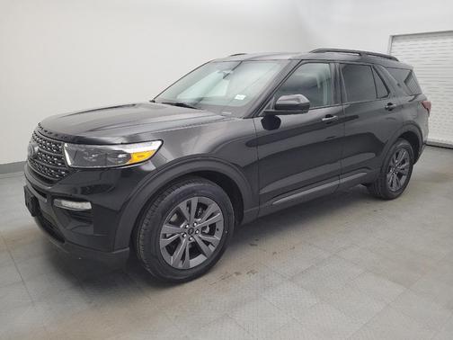 Agate Black Metallic 2022 Ford Explorer XLT