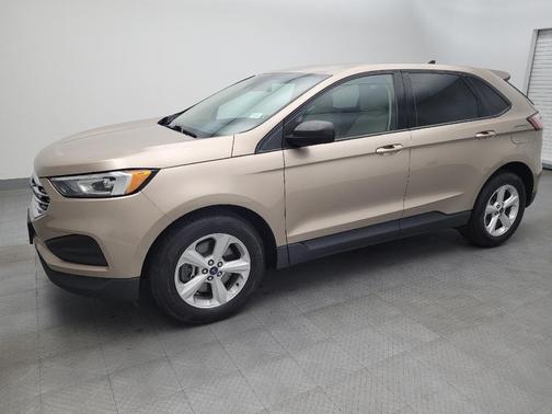 2020 Ford Edge SE