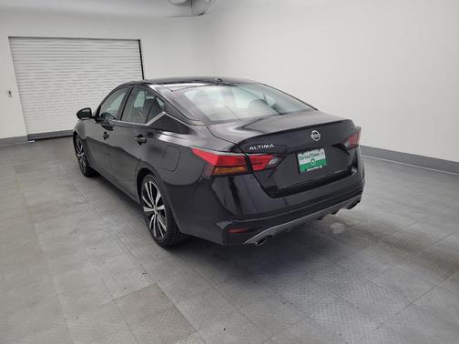 2022 Nissan Altima SR FWD
