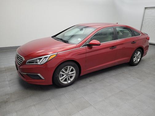2017 Hyundai SONATA SE