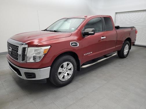 2017 Nissan Titan SV