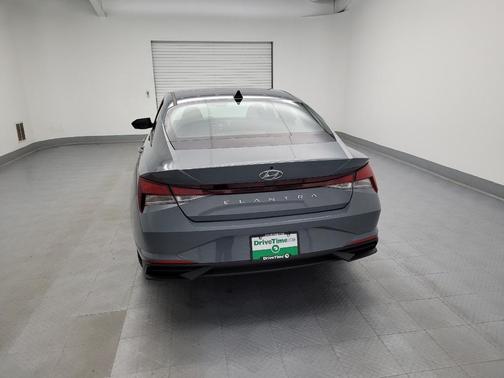 2021 Hyundai ELANTRA SE