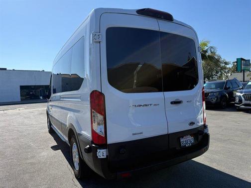 Oxford White 2018 Ford Transit-350 XLT
