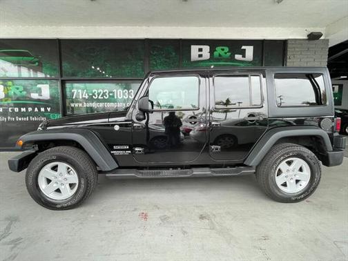 2017 Jeep Wrangler Unlimited Sport