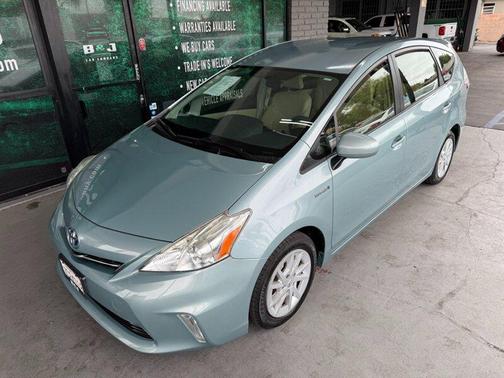 2013 Toyota Prius v Two