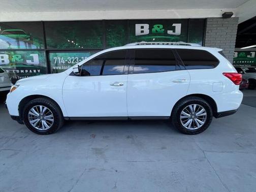 2020 Nissan Pathfinder SL 2WD