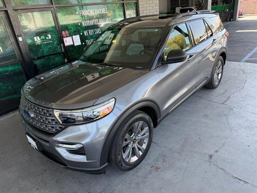 Carbonized Gray Metallic 2021 Ford Explorer XLT