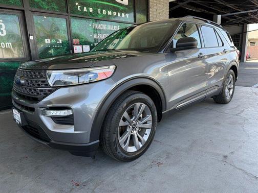 Carbonized Gray Metallic 2021 Ford Explorer XLT