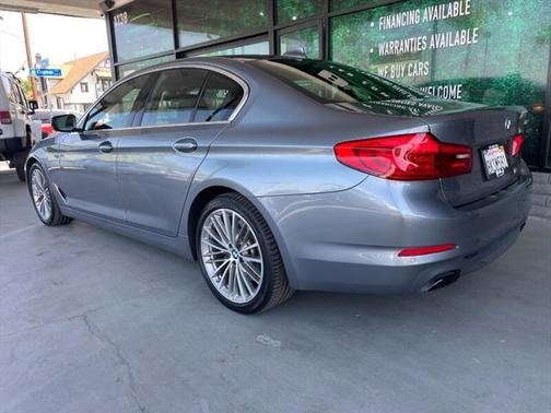 2019 BMW 540 540i