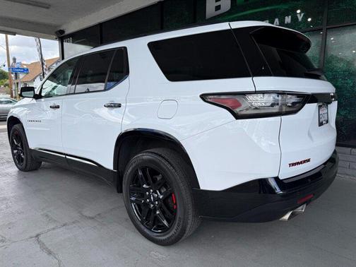 White 2018 Chevrolet Traverse Premier