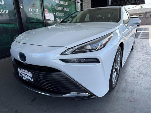 2022 Toyota Mirai Base