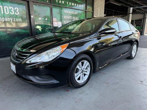 Phantom Black Metallic 2014 Hyundai SONATA GLS