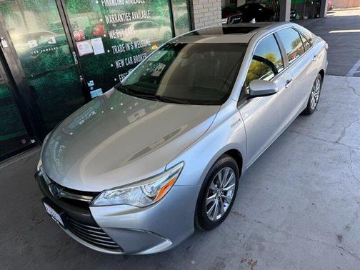 Silver 2015 Toyota Camry Hybrid XLE