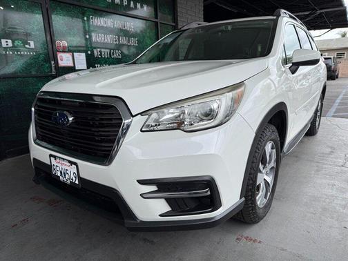 Crystal White Pearl 2019 Subaru Ascent Premium 7-Passenger