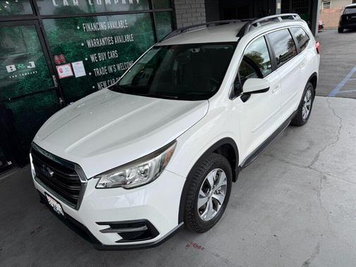 Crystal White Pearl 2019 Subaru Ascent Premium 7-Passenger