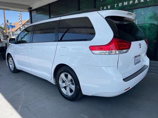 2014 Toyota Sienna LE